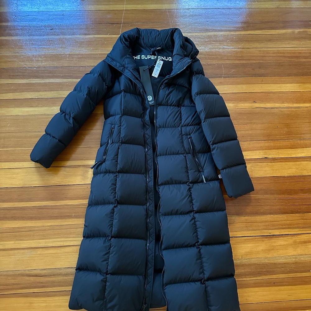 Aritzia Black Puffer Coat- Size M- BNWT